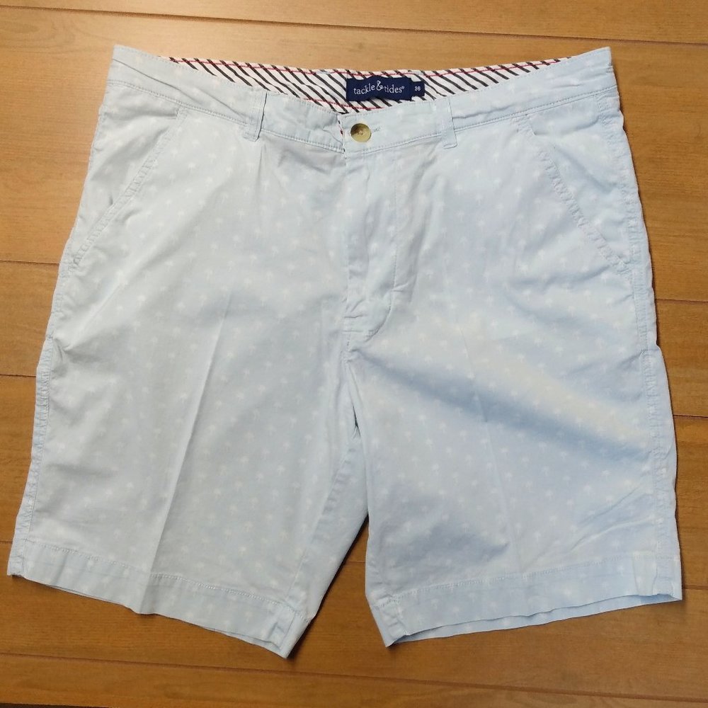 Tackle and Tides, men's flat front shorts, light blue with palm trees, size 36